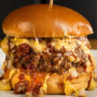 Chili burger