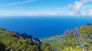 Kalalau Valley Lookout